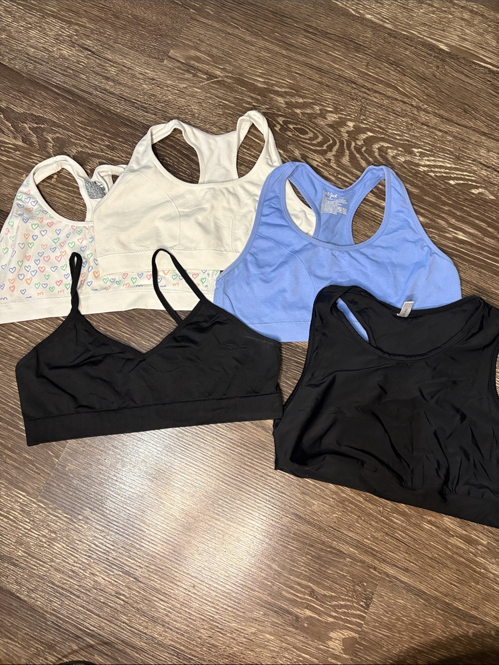 Girls size XL sports bra lot